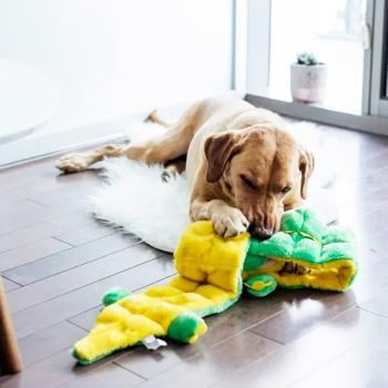 Outward Hound Squeaker Matz Alligator Plush Dog Toy with Squeaker 76cm - buy, prices for - photo 8