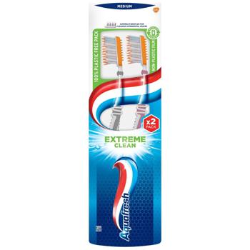 Зубная щетка Aquafresh Extreme Clean Medium 1+1 - купить, цены на КОСМОС - фото 1