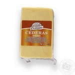 Сир Чеддер білий брус 50% Cesvaine