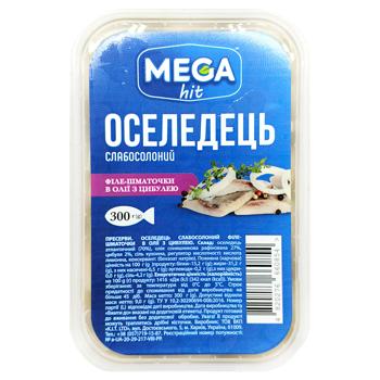 Оселедець Mega hit філе-шматочки слабосолений в олії з цибулею 300г - купити, ціни на Чудо Маркет - фото 2