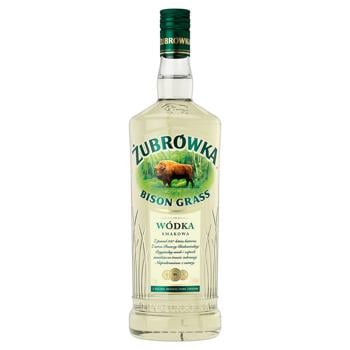 Водка Zubrowka Bison grass 37.5% 1л - купить, цены на Auchan - фото 1