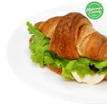 Croissant with Mozzarella and Sun-Dried Tomatoes 140g
