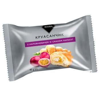 Круассанчик Rioba с наполнителем со вкусом маракуйи 45г - купить, цены на METRO - фото 1