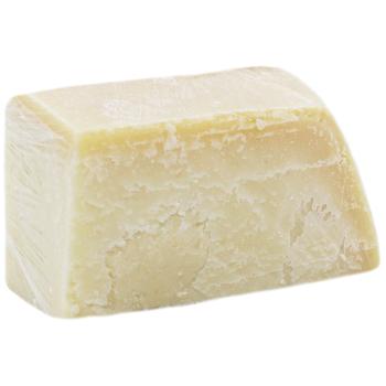 1/8 Gran Moravia Parmesan Cheese 32%