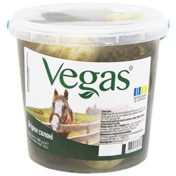 Огірки Vegas солоні 1кг - купить, цены на Auchan - фото 1