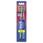 Oral-B 3-Effect Classic Toothbrush Medium 2pcs