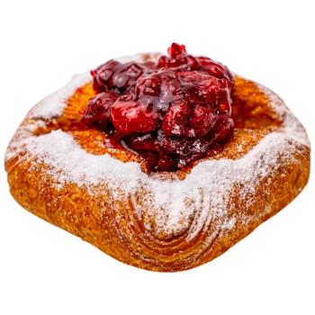 Даниш с заварным кремом и вишней 130г