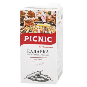 Напій винний Picnic Кадарка зі смаком сливи червоний напівсолодкий 9-10% 1л