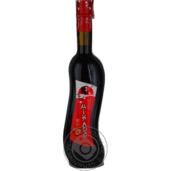 Вино Mikado Клубника ароматизированное красное 11% 0,7л купить, цены на МегаМаркет - фото 1