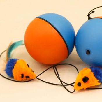 Pet Fun іграшка для котів м'ячик 8 см - синьо-помаранчевий - купить, цены на MasterZoo - фото 4