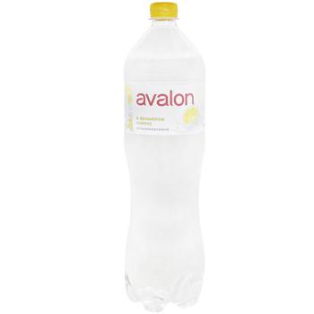 Вода Avalon с ароматом лимона сильногазированная 1,5л