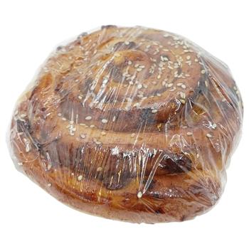 Pastry with Apple and Currant Filling 100g