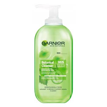 Гель для умывания Garnier Основной уход для нормальной и смешанной кожи 200мл - купить, цены на МегаМаркет - фото 1