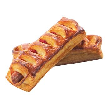 Сосиска з кетчупом та майонезом в листковому тісті 110г - купити, ціни на MasterZoo - фото 1