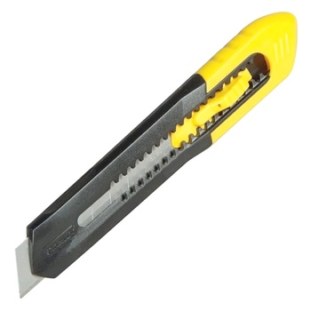 Stanley Knife with Segmental Blades 18mm - buy, prices for Auchan - photo 1