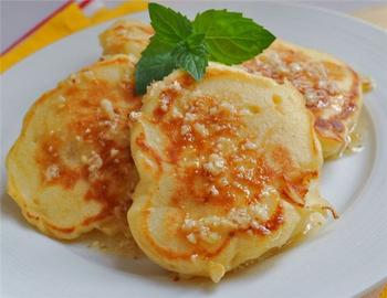 Яблучні оладки на манній каші - Image