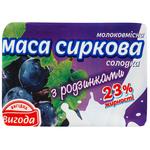 Масса творожная Varto молокосодержащая сладкая с изюмом 23% 200г