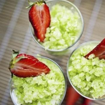 Салат из сельдерея, яблок и киви