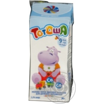 UHT calcium-fortified milk for 9+ months babies Totosha 3.2% 200g tetra pak Ukraine